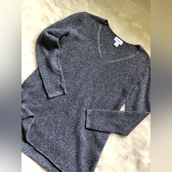 V-Neck Sweater - Picture 5 of 6